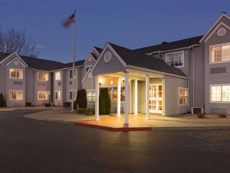 Microtel Inn By Wyndham - Albany Airport Latham Εξωτερικό φωτογραφία