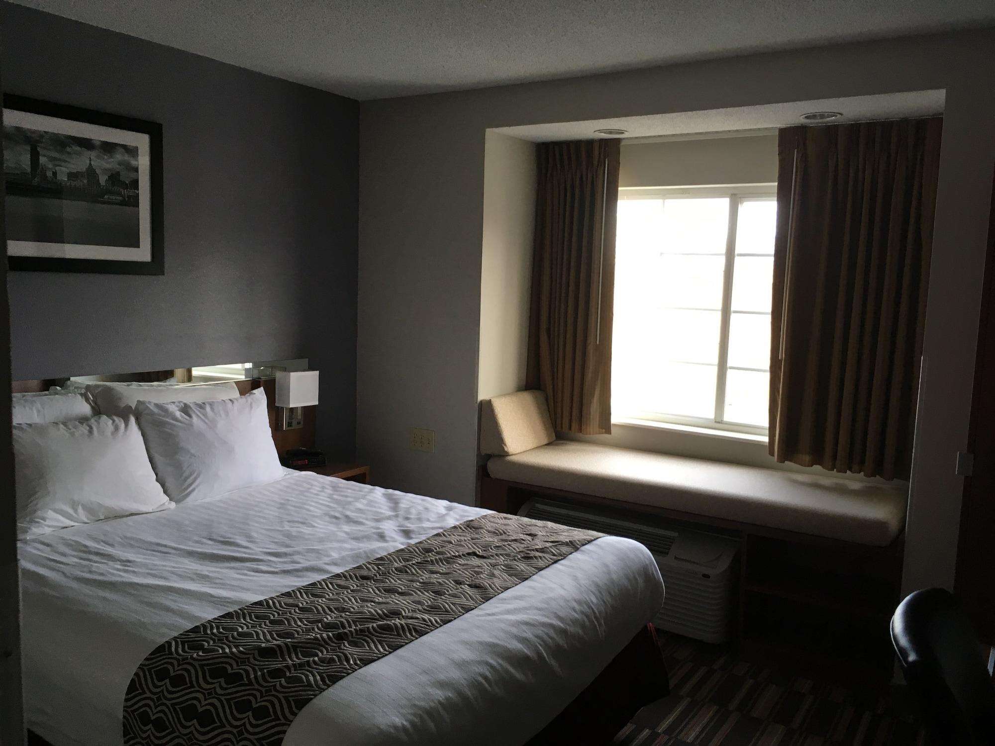 Microtel Inn By Wyndham - Albany Airport Latham Εξωτερικό φωτογραφία
