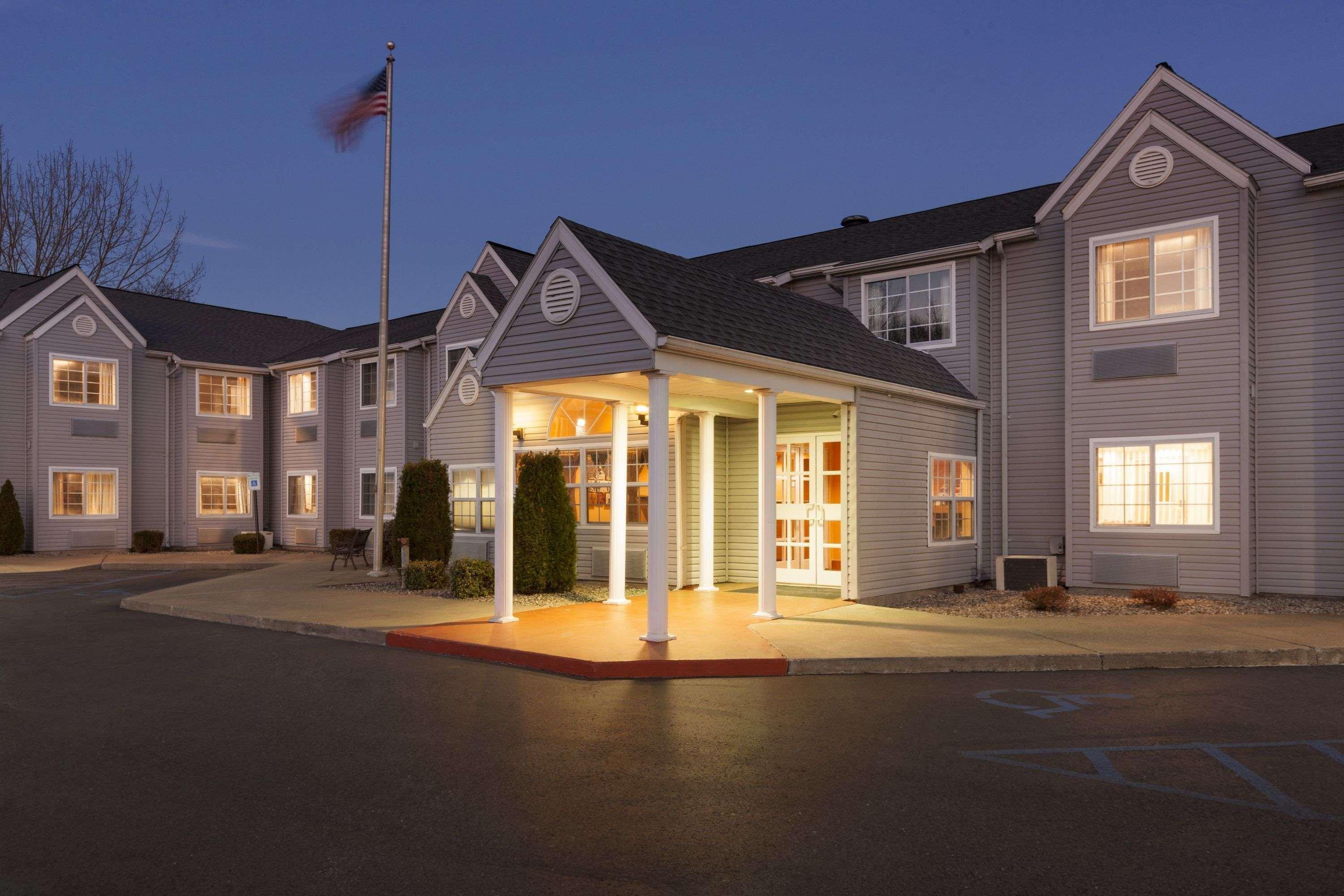 Microtel Inn By Wyndham - Albany Airport Latham Εξωτερικό φωτογραφία