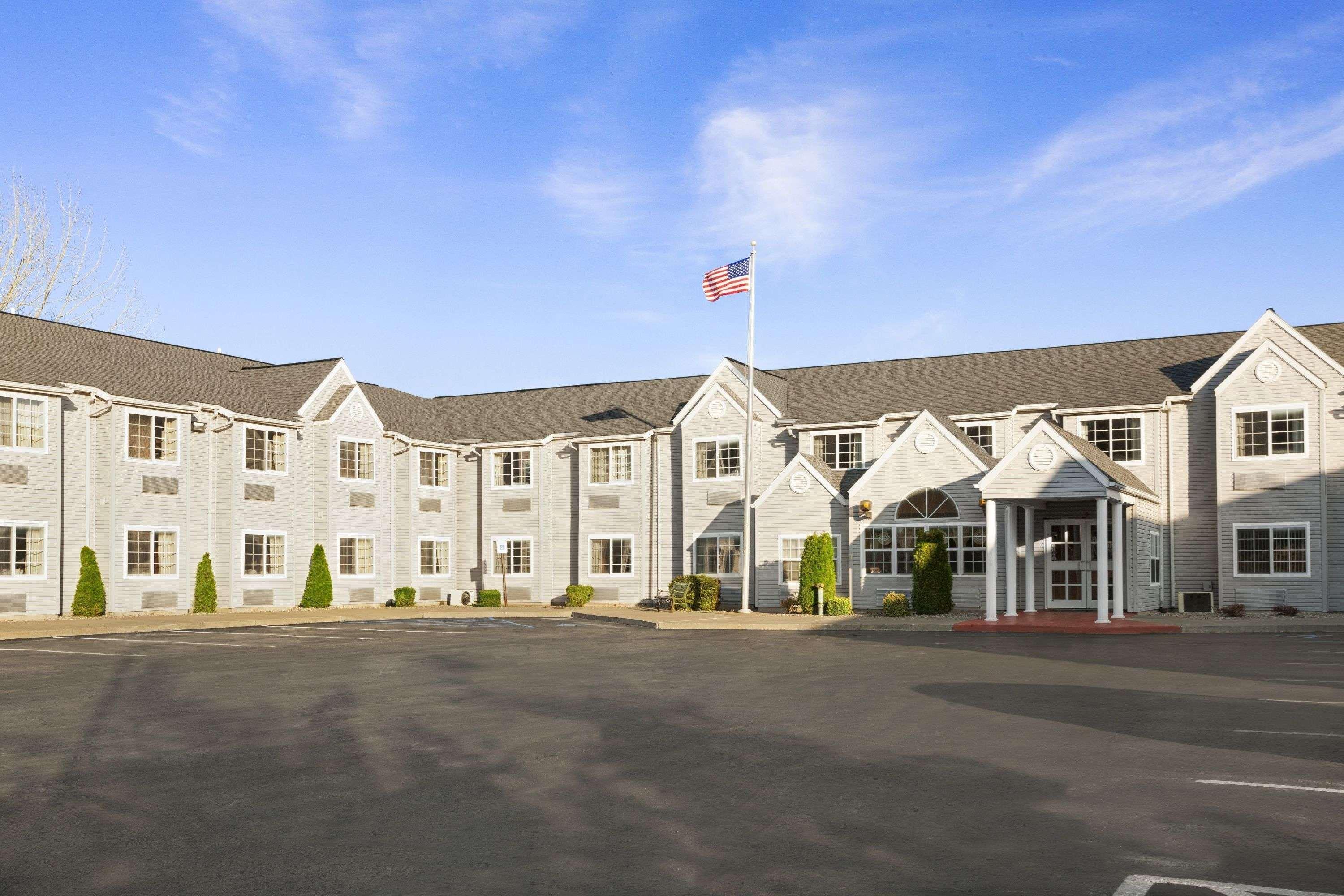 Microtel Inn By Wyndham - Albany Airport Latham Εξωτερικό φωτογραφία