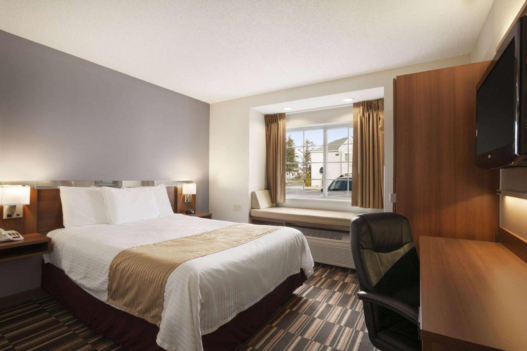 Microtel Inn By Wyndham - Albany Airport Latham Εξωτερικό φωτογραφία