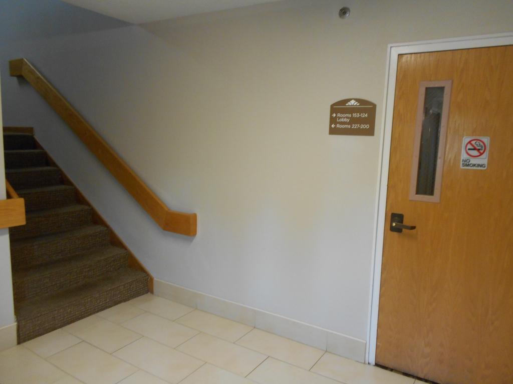 Microtel Inn By Wyndham - Albany Airport Latham Εξωτερικό φωτογραφία