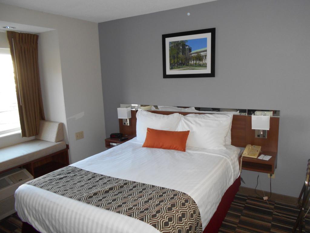 Microtel Inn By Wyndham - Albany Airport Latham Εξωτερικό φωτογραφία