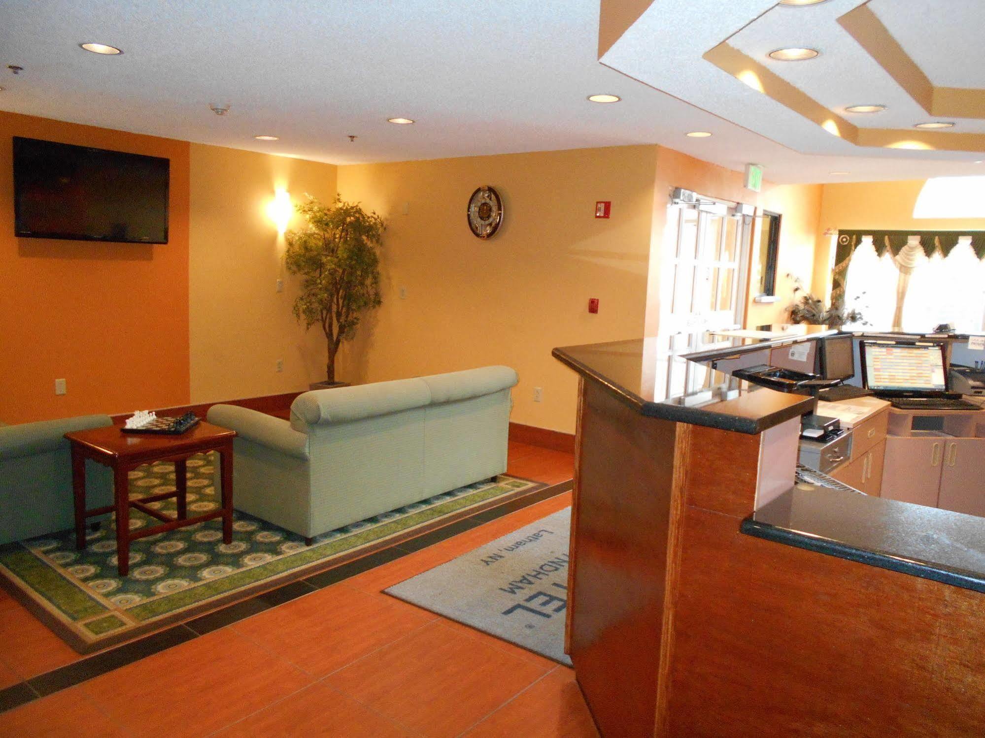 Microtel Inn By Wyndham - Albany Airport Latham Εξωτερικό φωτογραφία