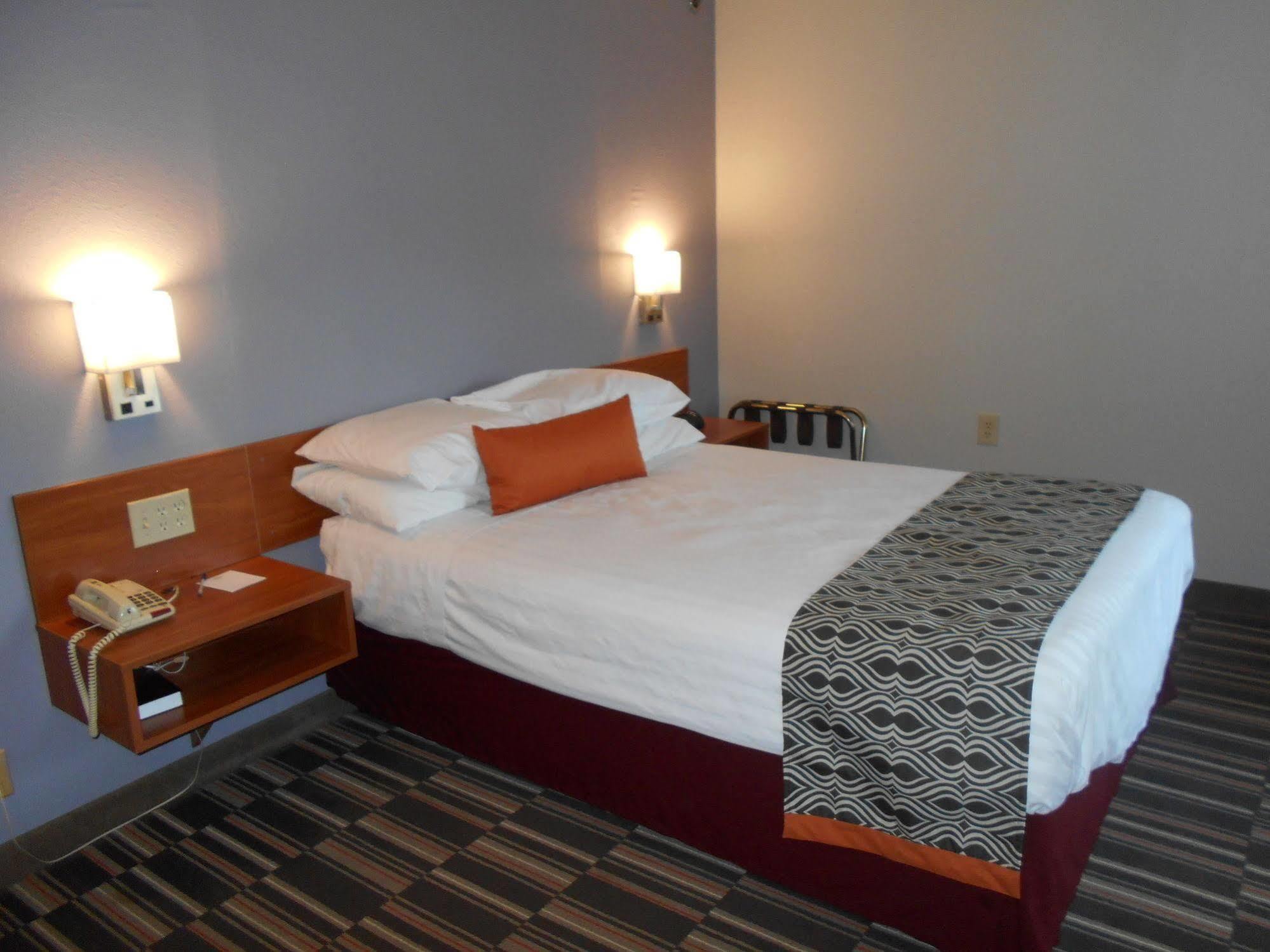 Microtel Inn By Wyndham - Albany Airport Latham Εξωτερικό φωτογραφία