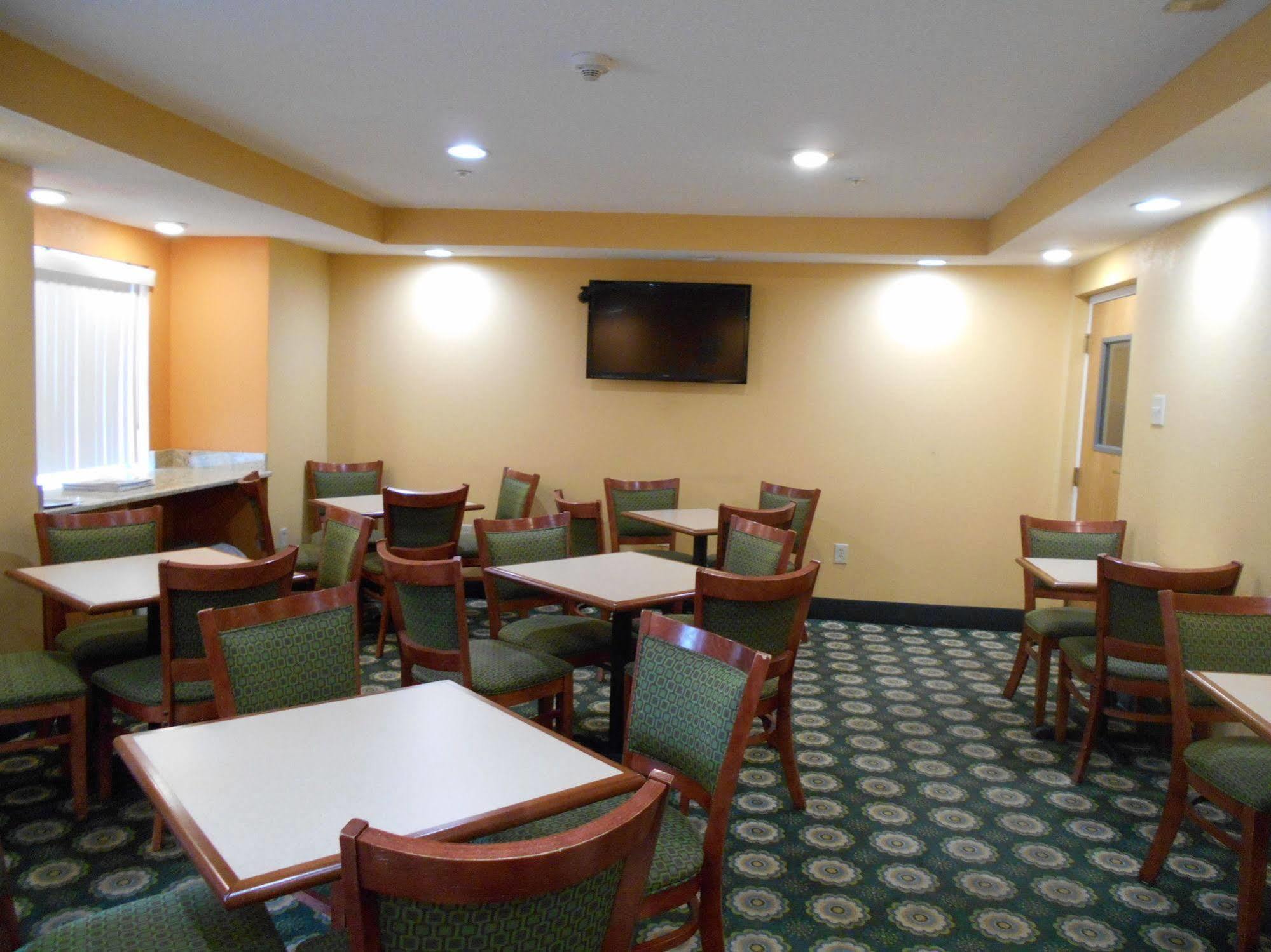 Microtel Inn By Wyndham - Albany Airport Latham Εξωτερικό φωτογραφία