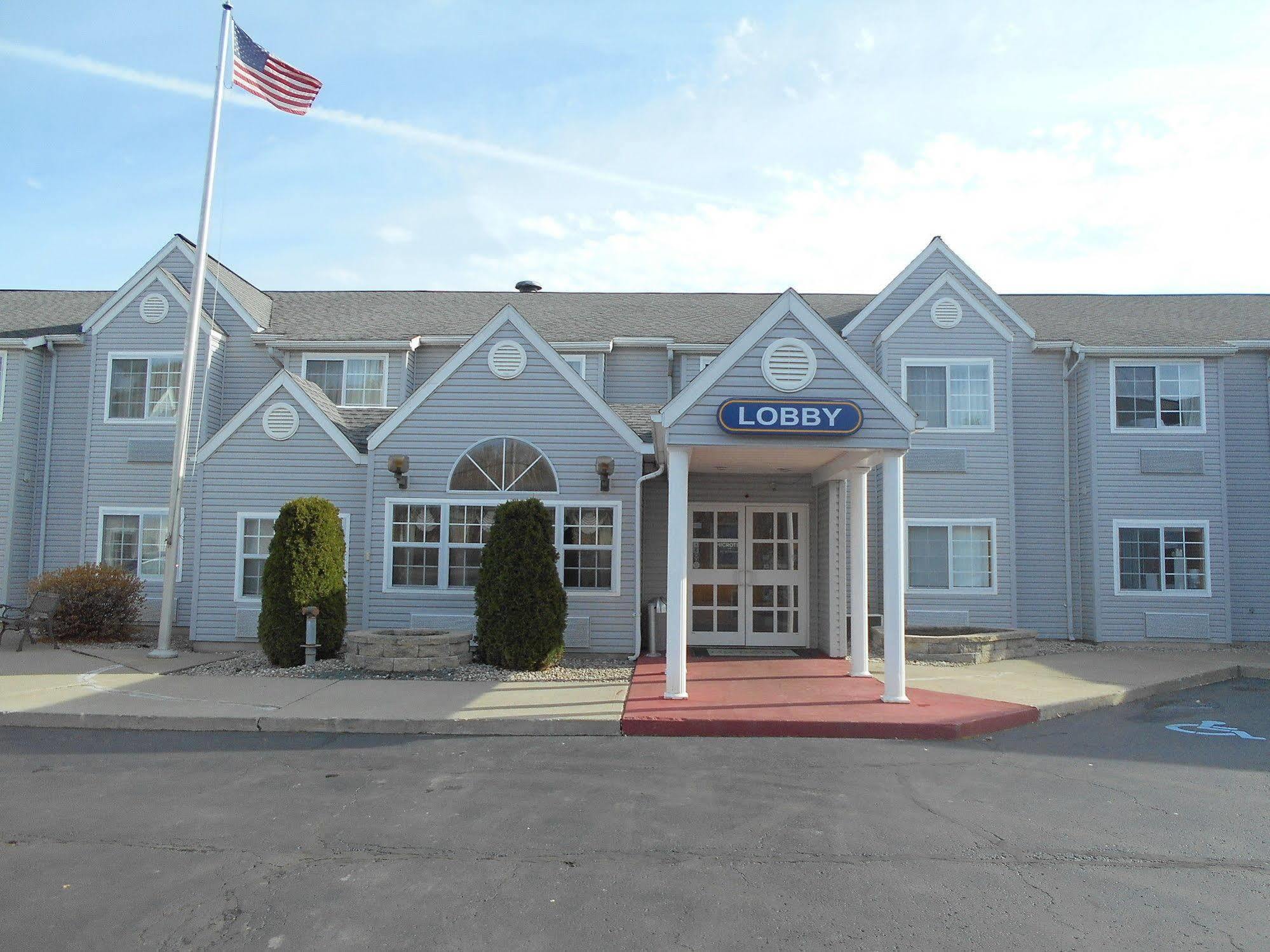 Microtel Inn By Wyndham - Albany Airport Latham Εξωτερικό φωτογραφία